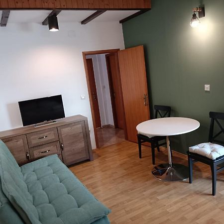 Apartmani Miki Подгора Екстериор снимка
