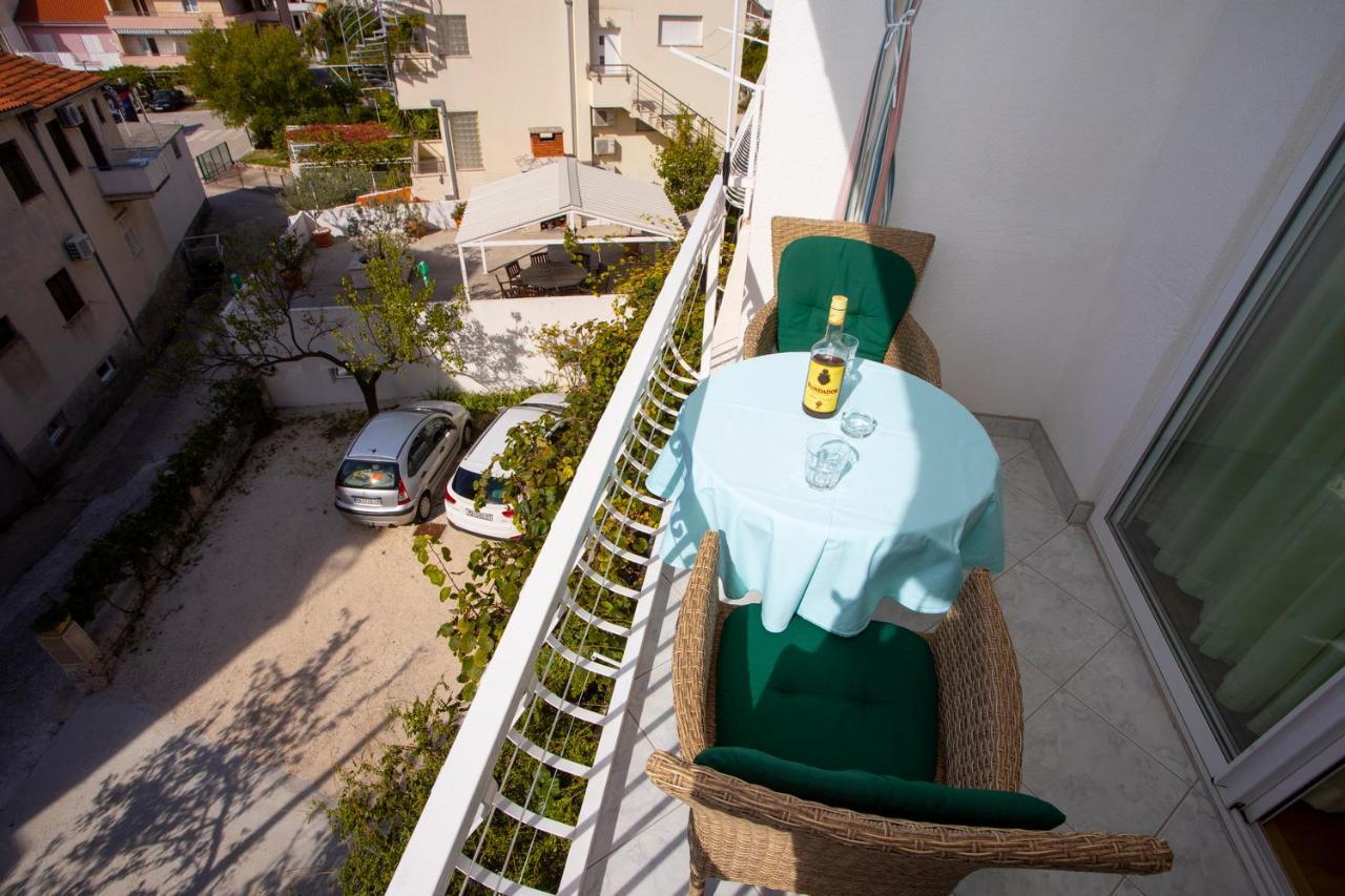 Apartmani Miki Подгора Екстериор снимка