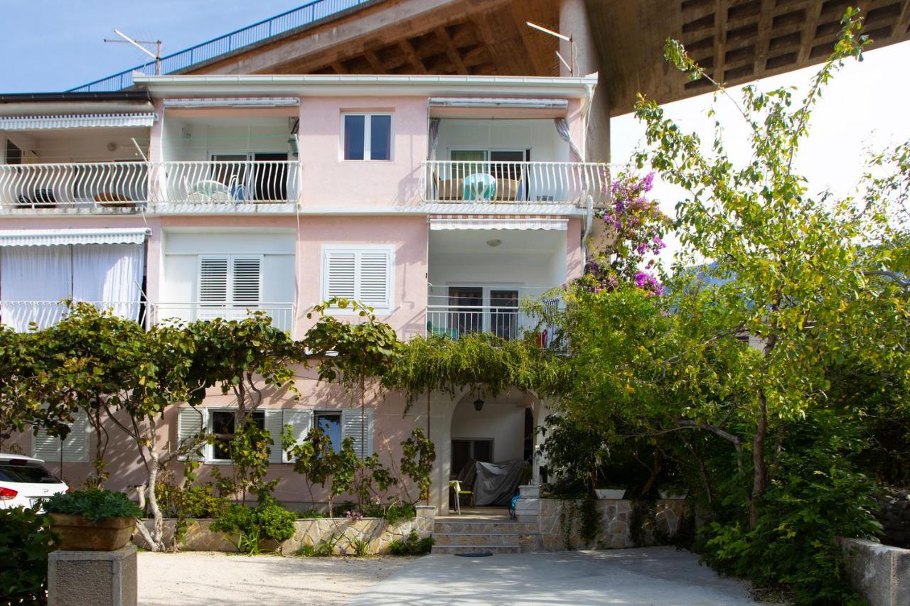 Apartmani Miki Подгора Екстериор снимка