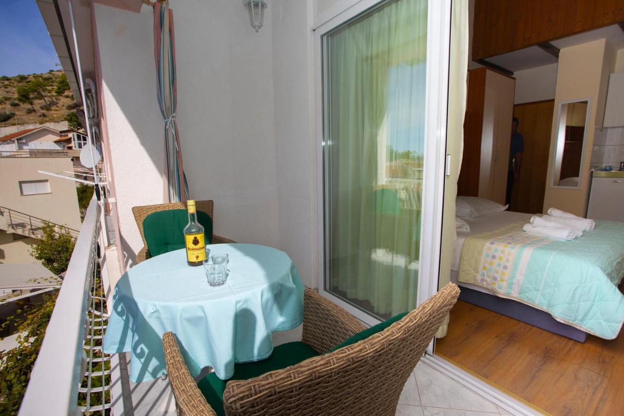Apartmani Miki Подгора Екстериор снимка