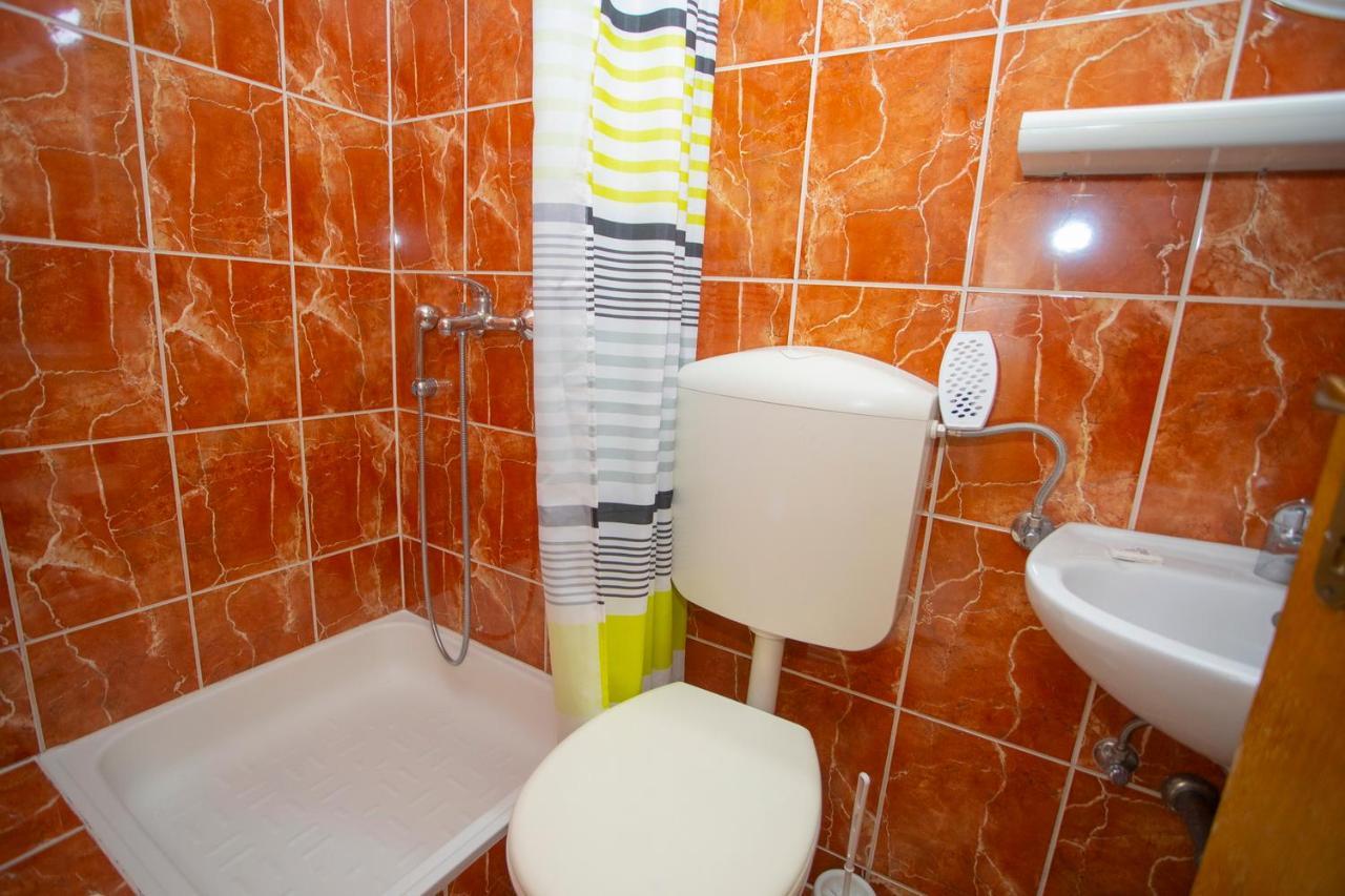Apartmani Miki Подгора Екстериор снимка