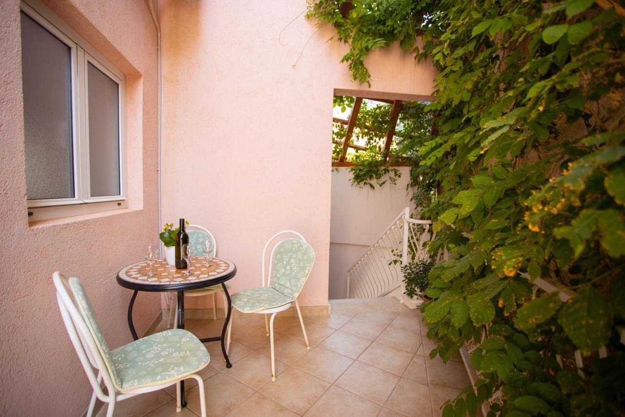 Apartmani Miki Подгора Екстериор снимка