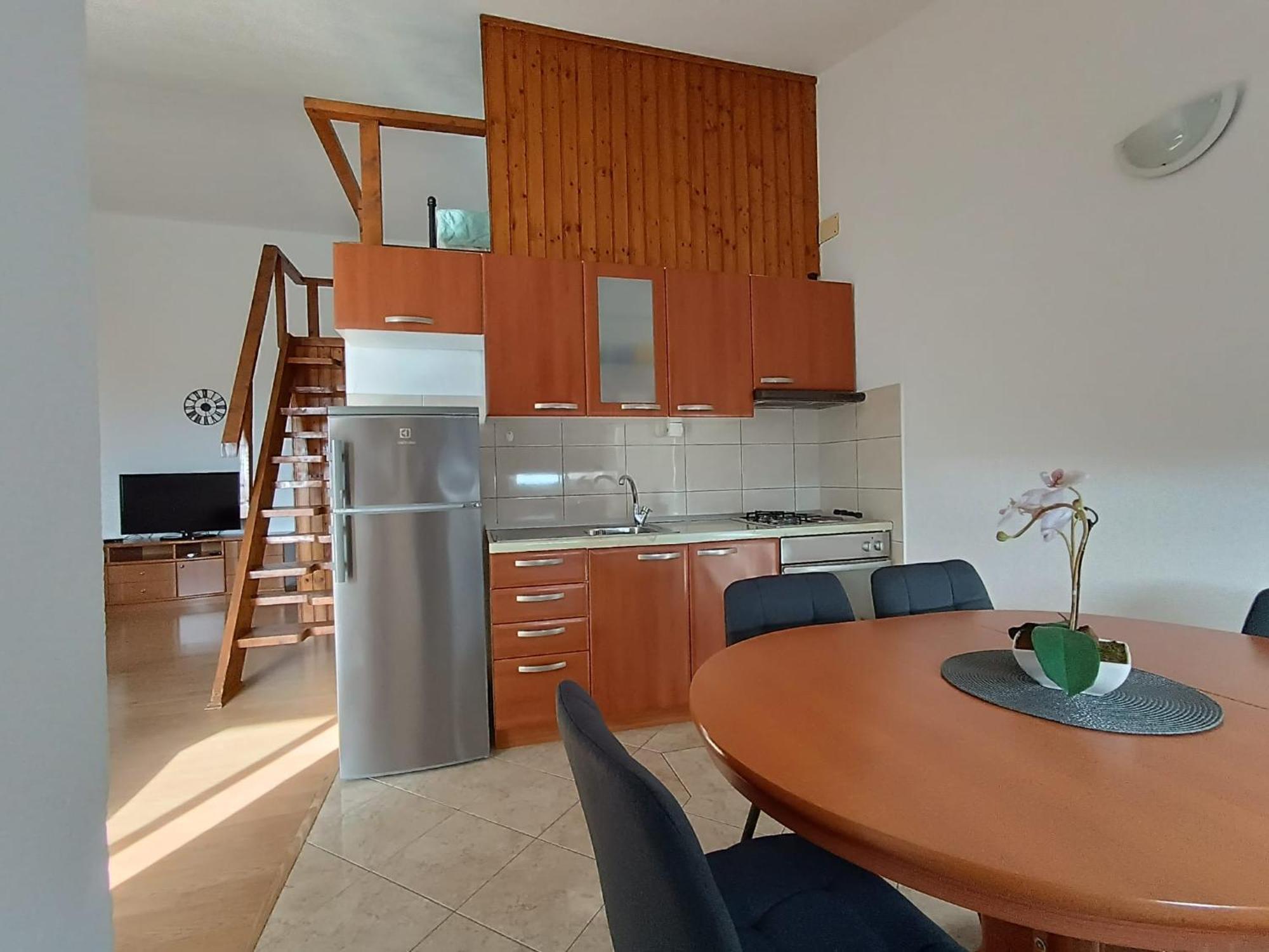 Apartmani Miki Подгора Екстериор снимка