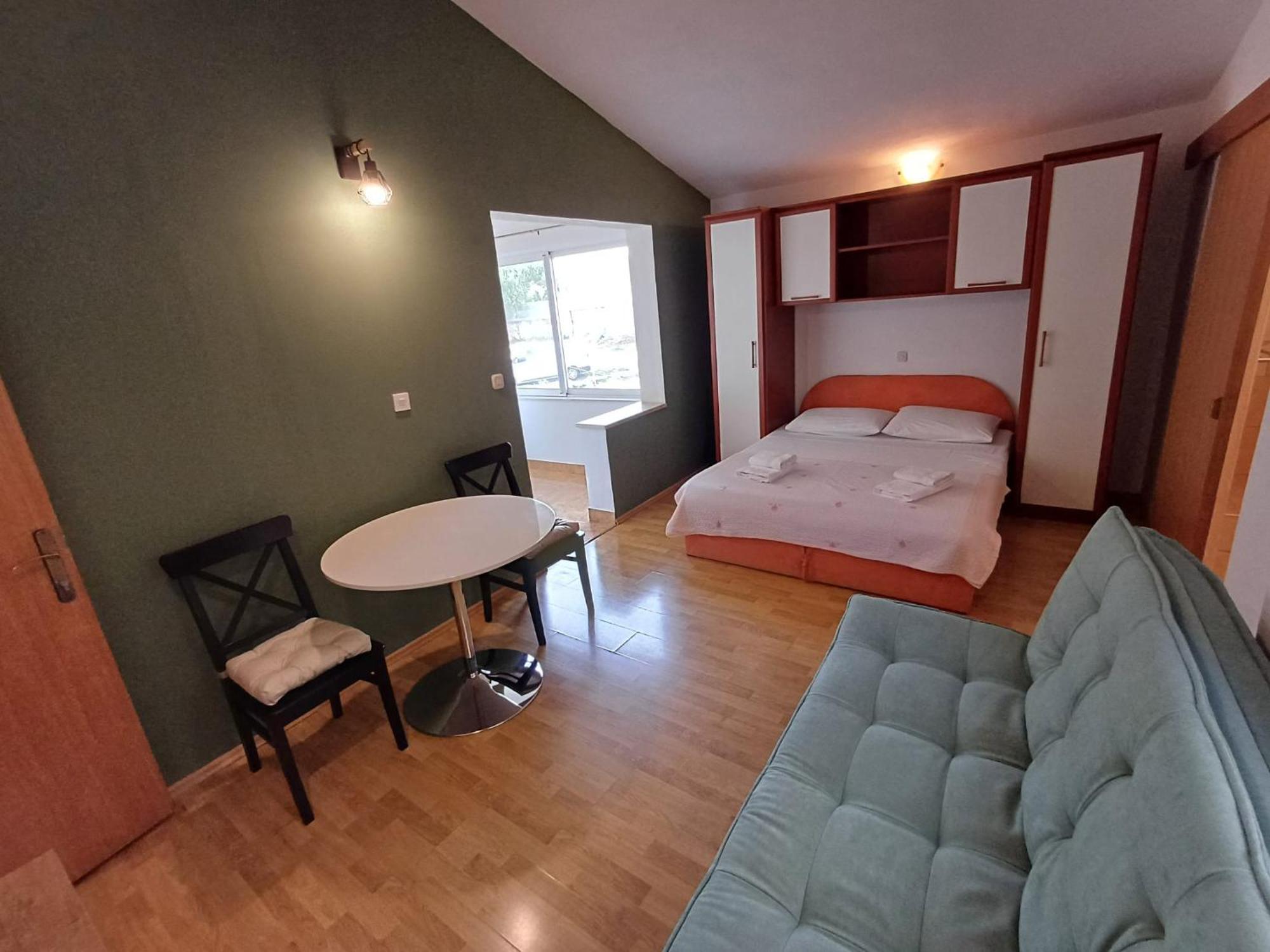 Apartmani Miki Подгора Екстериор снимка