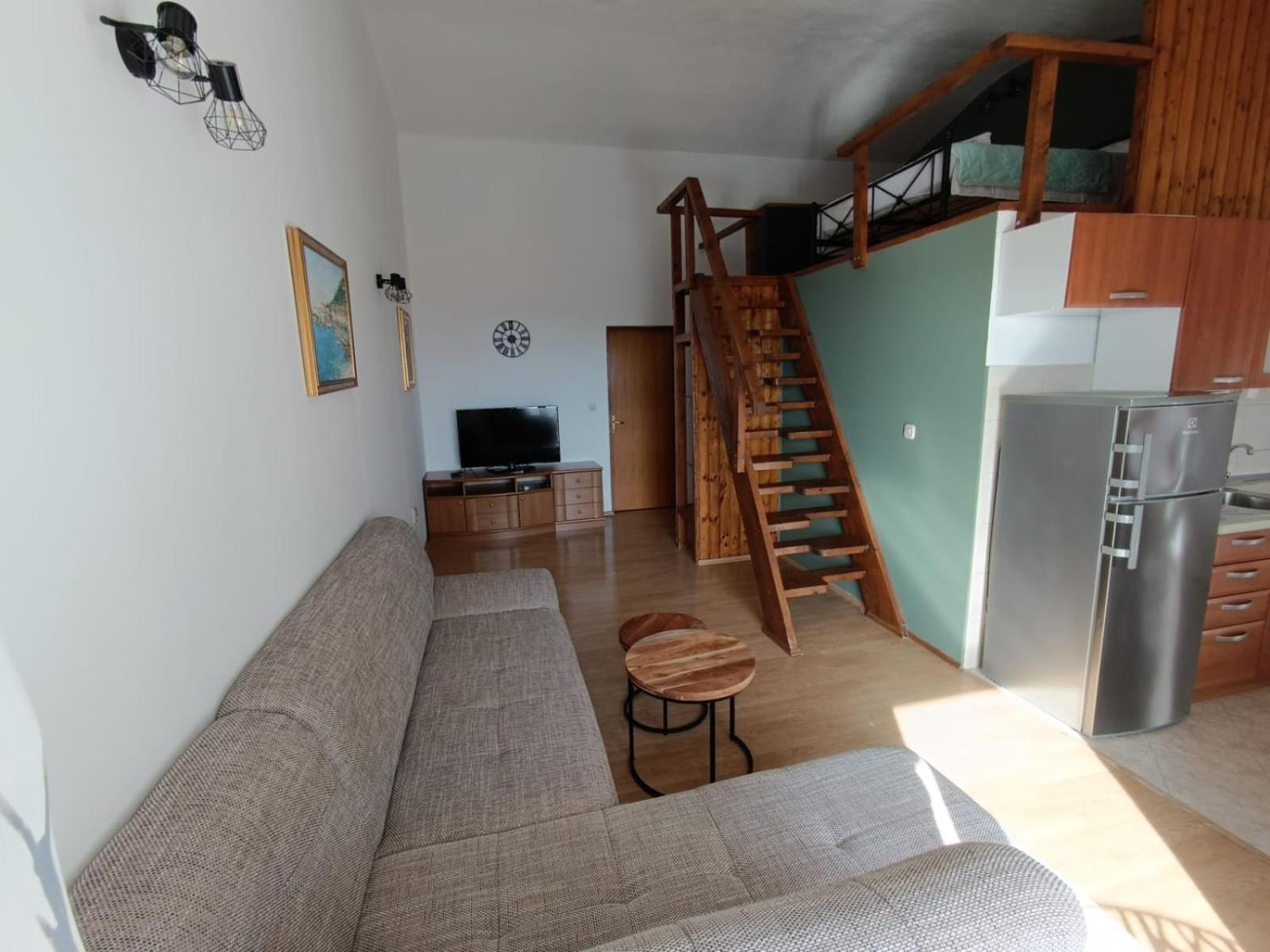 Apartmani Miki Подгора Екстериор снимка